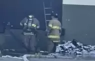Incendio consume almacn de la Secretara de Salud en parque industrial Nrdika